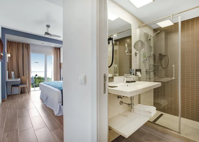 Riu Festival 호텔 플라야 데 팔마