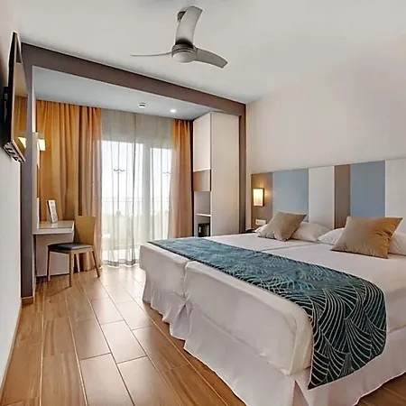 Hotel Riu Festival